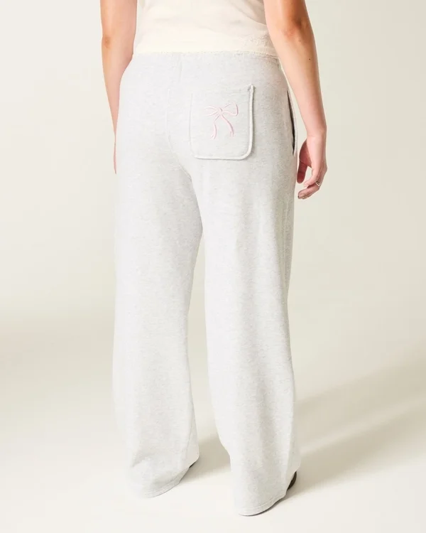 Bow Graphic Wide-Leg Sweatpants Bow Graphic Wide-Leg Sweatpants