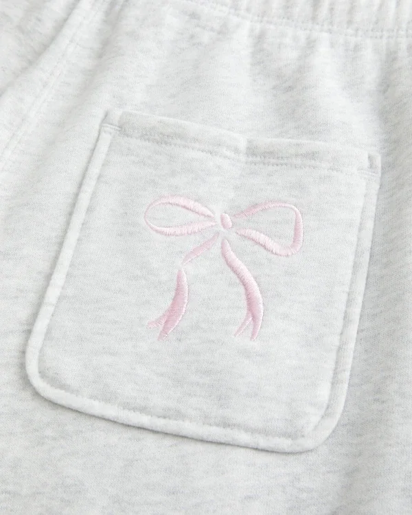 Bow Graphic Wide-Leg Sweatpants Bow Graphic Wide-Leg Sweatpants