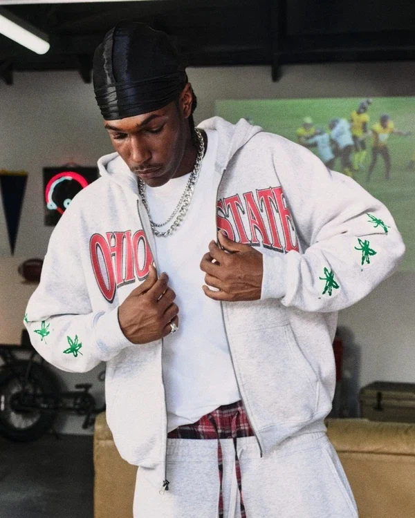 Boxy The Ohio State University Buckeyes Graphic Zip-Up Hoodie Boxy The Ohio State University Buckeyes Graphic Zip-Up Hoodie