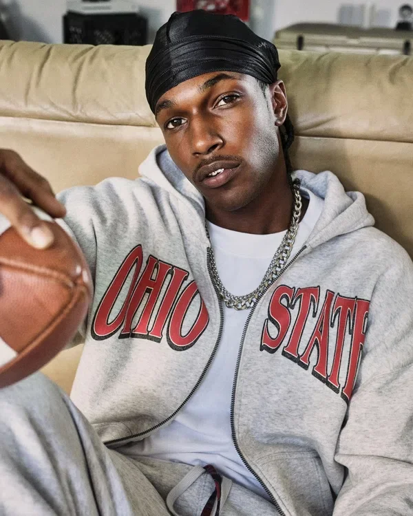 Boxy The Ohio State University Buckeyes Graphic Zip-Up Hoodie Boxy The Ohio State University Buckeyes Graphic Zip-Up Hoodie