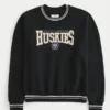 Boxy University of Washington Huskies Graphic Crew Sweatshirt Boxy University of Washington Huskies Graphic Crew Sweatshirt