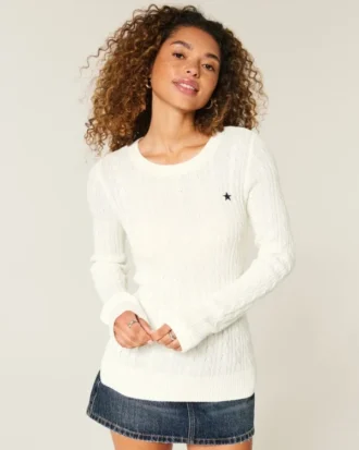 Cable-Knit Star Crew Sweater