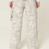 Camo Super Baggy Painter Jeans