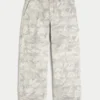 Camo Super Baggy Painter Jeans
