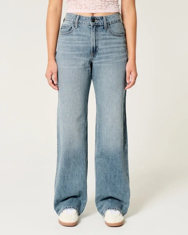 Curvy High-Rise Medium Wash Baggy Jeans Curvy High-Rise Medium Wash Baggy Jeans