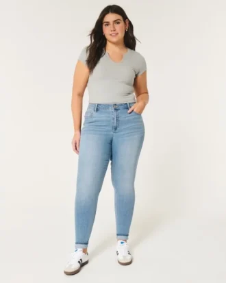 Curvy High-Rise Medium Wash Super Skinny Jeans
