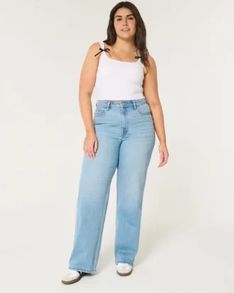 Curvy Ultra High-Rise Medium Wash Baggy Jeans Curvy Ultra High-Rise Medium Wash Baggy Jeans