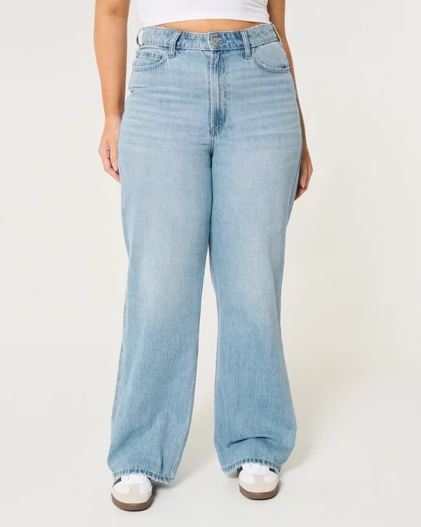 Curvy Ultra High-Rise Medium Wash Baggy Jeans Curvy Ultra High-Rise Medium Wash Baggy Jeans