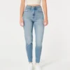 Curvy Ultra High-Rise Medium Wash Mom Jeans