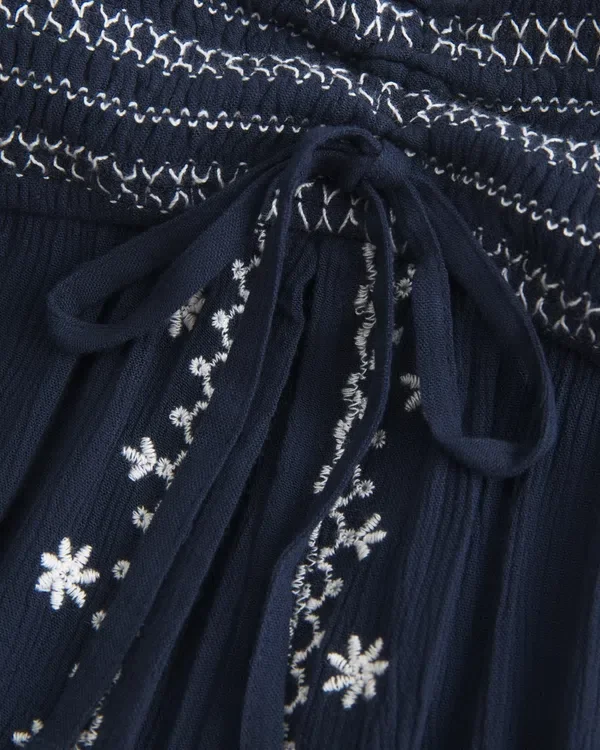 Easy Strapless Embroidered Babydoll Top Easy Strapless Embroidered Babydoll Top