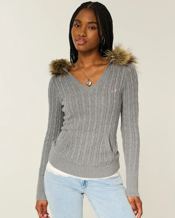 Faux Fur Trim Hooded Cable-Knit Sweater Faux Fur Trim Hooded Cable-Knit Sweater