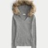 Faux Fur Trim Hooded Cable-Knit Sweater Faux Fur Trim Hooded Cable-Knit Sweater