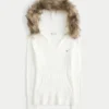 Faux Fur Trim Hooded Cable-Knit Sweater Faux Fur Trim Hooded Cable-Knit Sweater