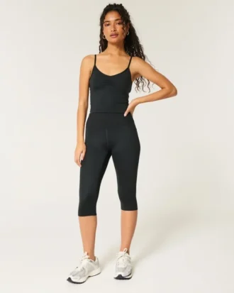 Gilly Hicks Active Recharge Capri Pants