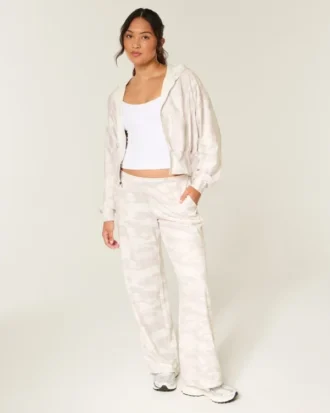 Gilly Hicks Active Recharge Heart-Tipped Baggy Pants