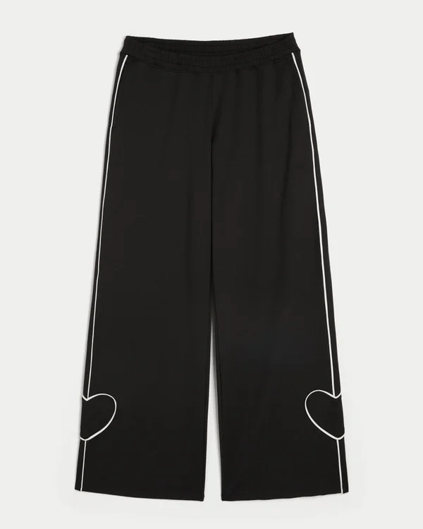 Gilly Hicks Active Recharge Heart-Tipped Baggy Pants Gilly Hicks Active Recharge Heart-Tipped Baggy Pants