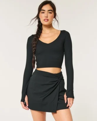 Gilly Hicks Active Recharge Long-Sleeve Plunge Top