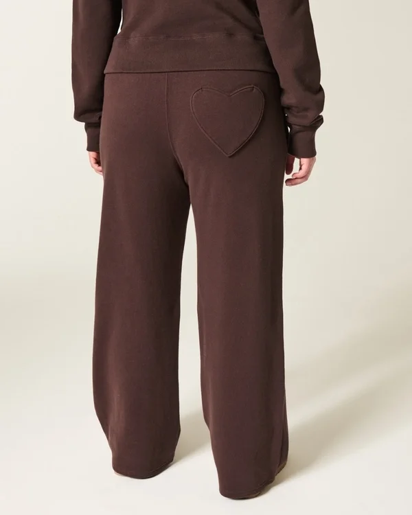 Heart Pocket Wide-Leg Sweatpants Heart Pocket Wide-Leg Sweatpants