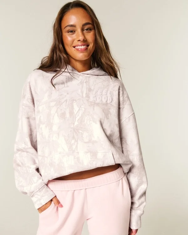 Hollister Feel Good Oversized Logo Graphic Camo Hoodie Hollister Feel Good Oversized Logo Graphic Camo Hoodie