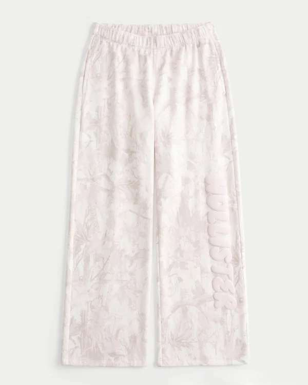 Logo Graphic Pink Camo Wide-Leg Sweatpants Logo Graphic Pink Camo Wide-Leg Sweatpants