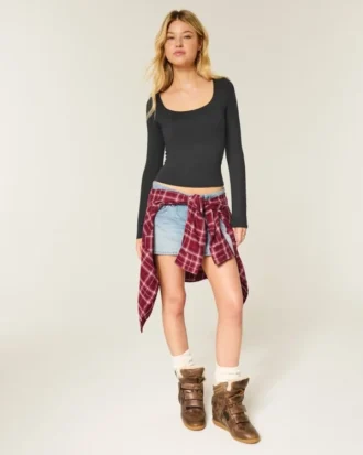 Long-Sleeve Seamless Fabric Scoop Baby Tee