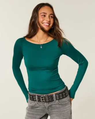 Long-Sleeve Seamless Fabric Slash-Neck Top