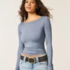 Long-Sleeve Seamless Fabric Slash-Neck Top
