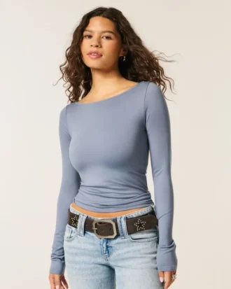 Long-Sleeve Seamless Fabric Slash-Neck Top