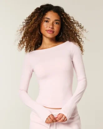Long-Sleeve Seamless Fabric Slash-Neck Top