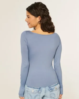 Long-Sleeve Seamless Fabric Slash-Neck Top