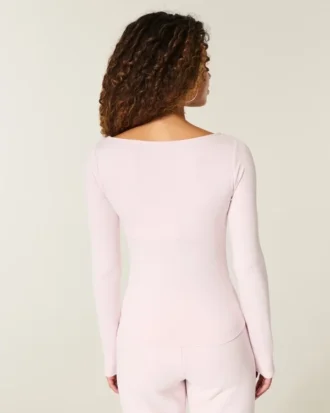 Long-Sleeve Seamless Fabric Slash-Neck Top