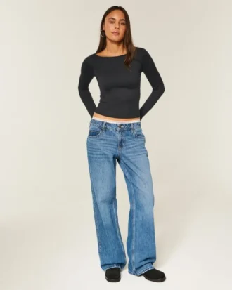 Long-Sleeve Seamless Fabric Slash-Neck Top