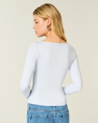 Long-Sleeve Seamless Fabric Slash-Neck Top
