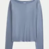 Long-Sleeve Seamless Fabric Slash-Neck Top
