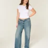 Low-Rise Medium Wash Baggy Jeans Low-Rise Medium Wash Baggy Jeans