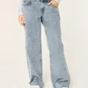 Low-Rise Medium Wash Baggy Jeans Low-Rise Medium Wash Baggy Jeans