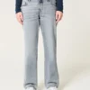 Low-Rise Medium Wash Relaxed Straight Jeans Low-Rise Medium Wash Relaxed Straight Jeans