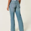 Low-Rise Medium Wash Relaxed Straight Jeans Low-Rise Medium Wash Relaxed Straight Jeans