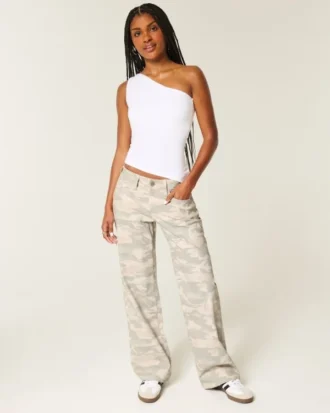 Low-Rise Y2K Camo Baggy Jeans