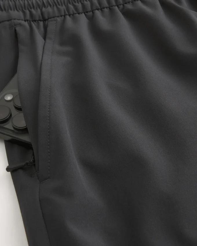 Mid-Thigh Graphic Active Shorts