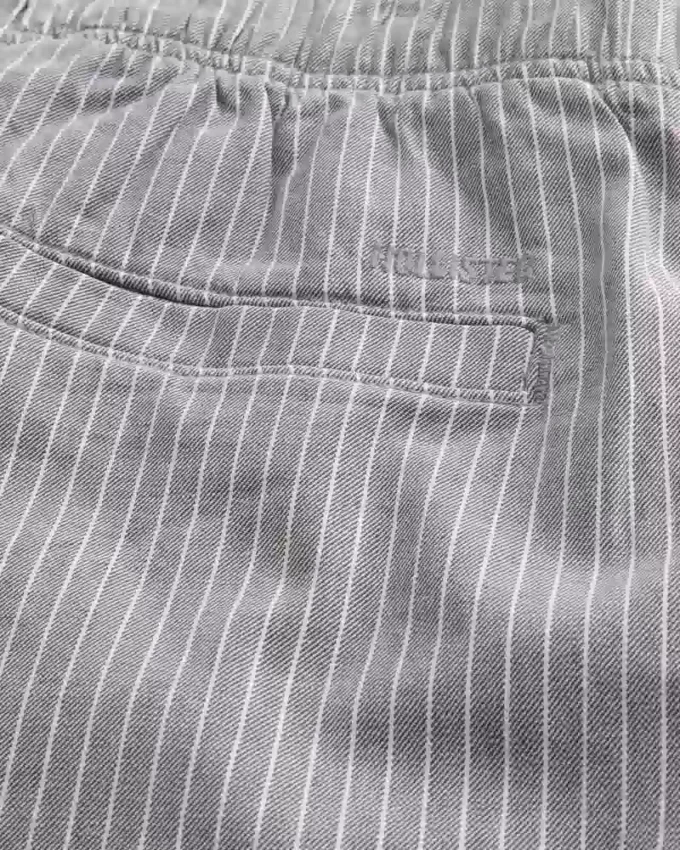 Mid-Thigh Linen-Blend Pull-On Shorts