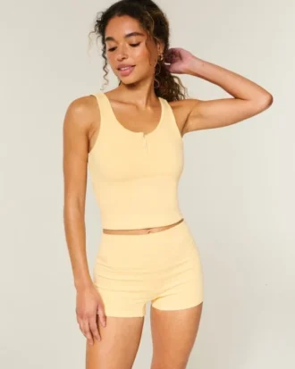 Must-Have Basics Shortie