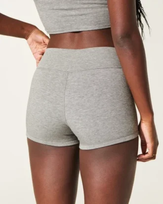 Must-Have Basics Shortie