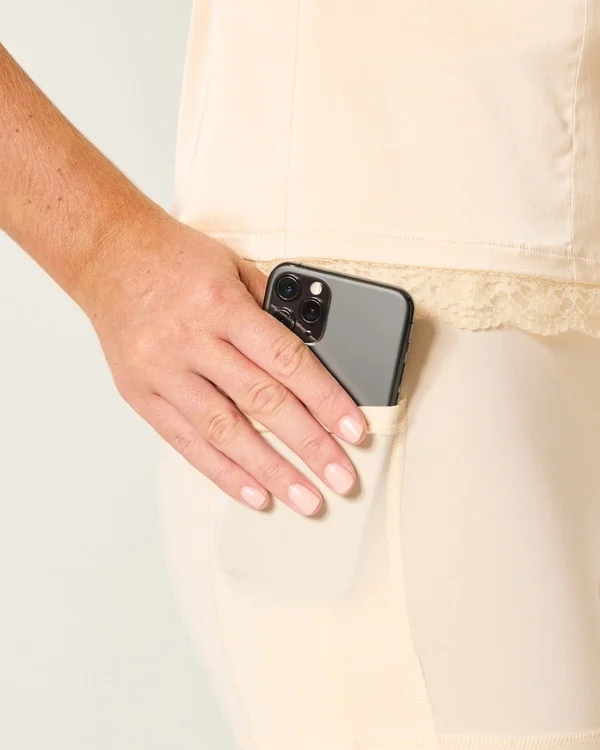 Satin Strapless Bow Bodycon Dress Satin Strapless Bow Bodycon Dress