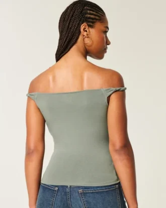 Twisted Off-the-Shoulder New York City Graphic Tee