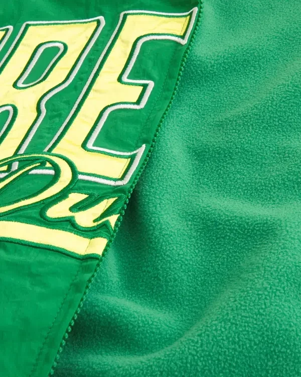 University of Oregon Ducks Graphic Windbreaker Jacket University of Oregon Ducks Graphic Windbreaker Jacket